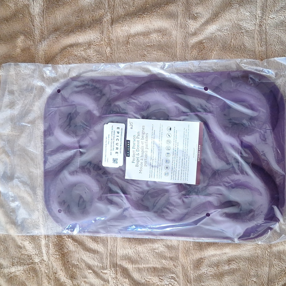 Epicure Perfect Portion Bagel & Donut Pan NWT